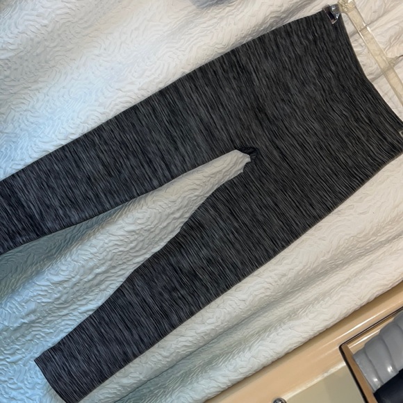 Stripped Fleece Gray Leggings - Picture 1 of 2
